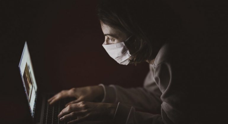 corona-4983590_1920-980x653